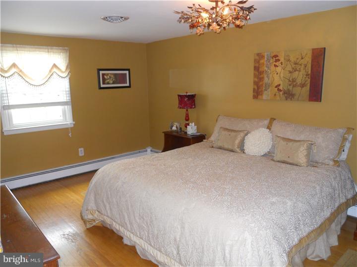 1960 Allentown Road Hatfield, PA 19440 - Photo 14 of 25 Bedroom - Main