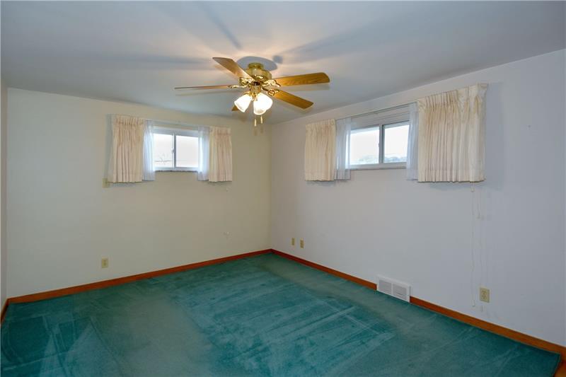 2930 Clearview Road Allison Park, PA 15101 - Photo 10 of 25 Gallery Image 10