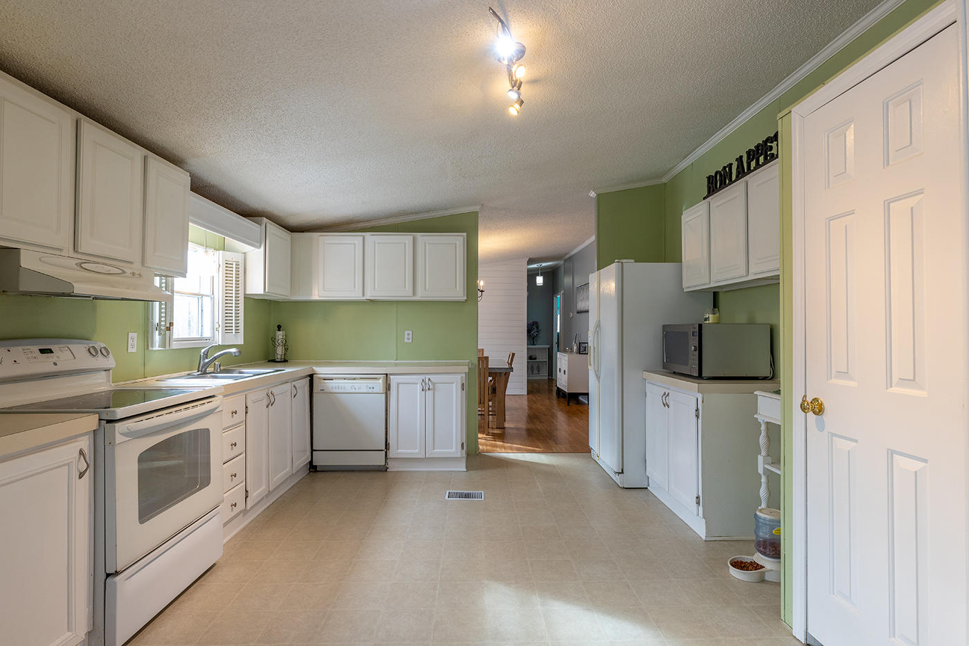 181 West Meadow Road Rockland, ME 04841 - Photo 8 of 24 IMG_2264