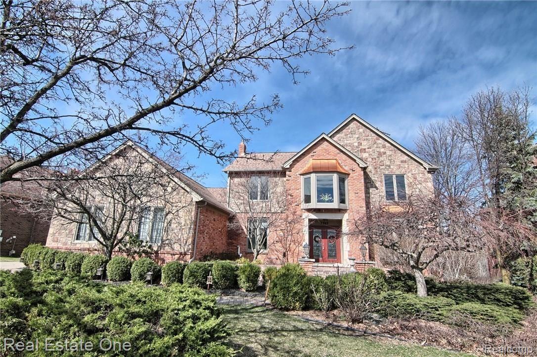 3362 Greenspring Lane Rochester, MI 48309 - Photo 1 of 40 Front.jpg