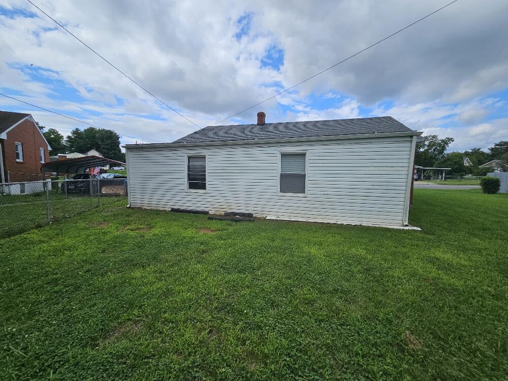 1601 Cove Road Roanoke, VA 24017 - Photo 5 of 17 20260825_18