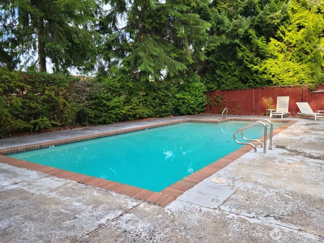 $284,950 | 22107 66th Avenue West, Unit 4D, Mountlake Terrace, WA 98043