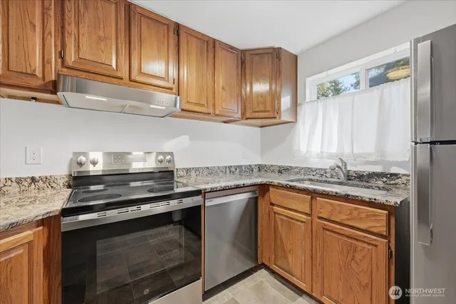 $284,950 | 22107 66th Avenue West, Unit 4D, Mountlake Terrace, WA 98043