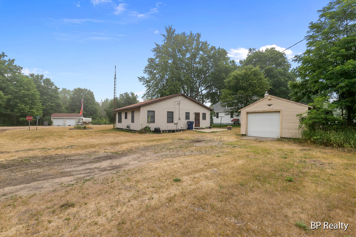 7715 Munger Road Ravenna, MI 49451 - Photo 19 of 25 IMG_1018