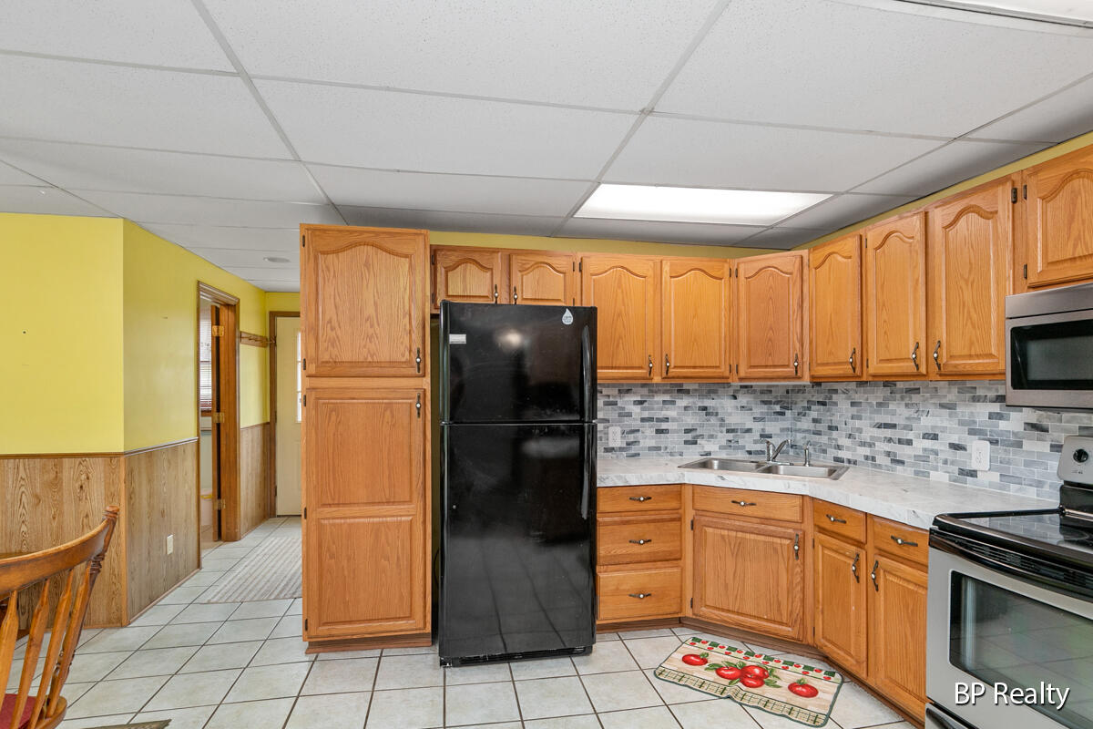 7715 Munger Road Ravenna, MI 49451 - Photo 8 of 25 IMG_1007