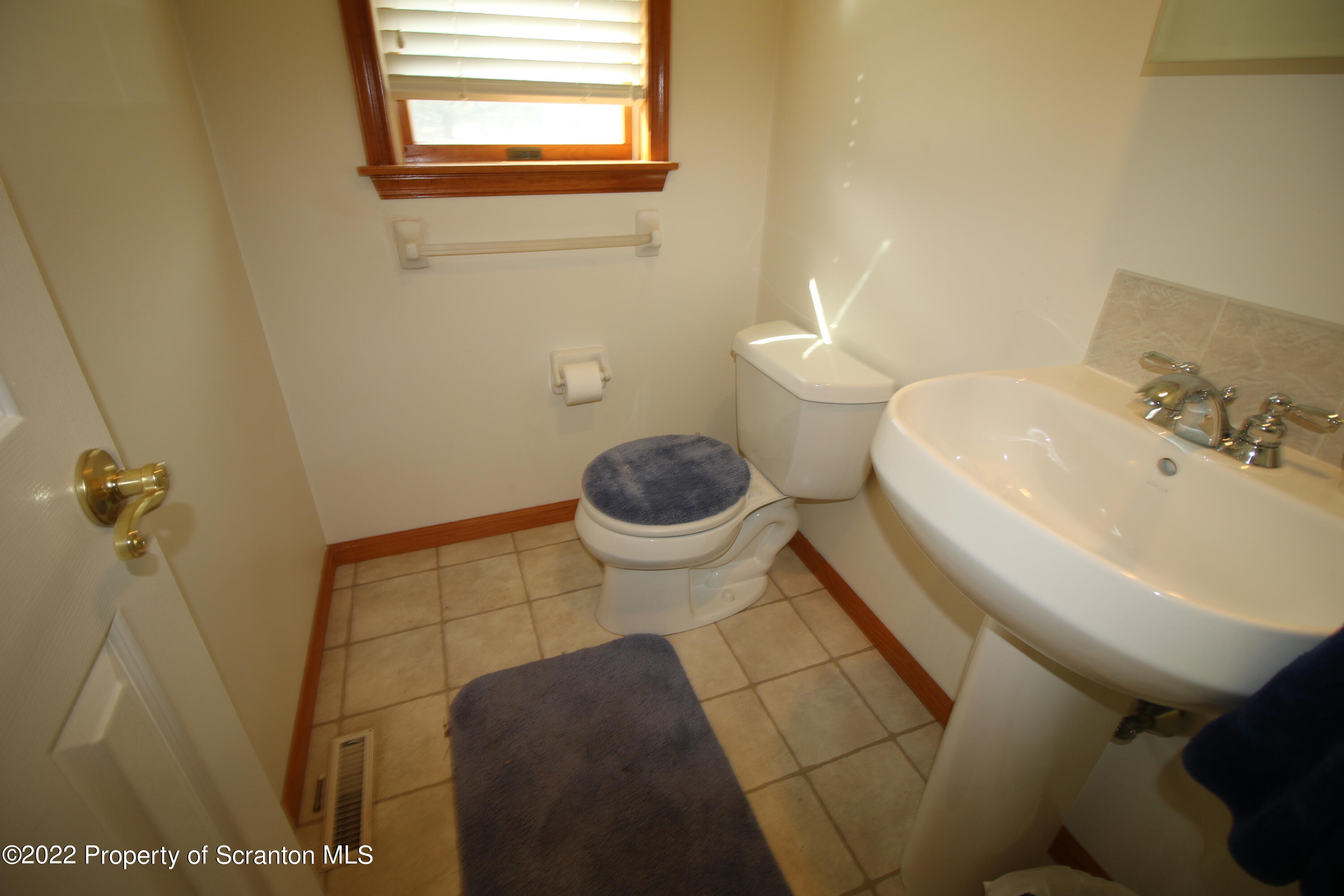 19 Wildernest Road Moscow, PA 18444 - Photo 12 of 38