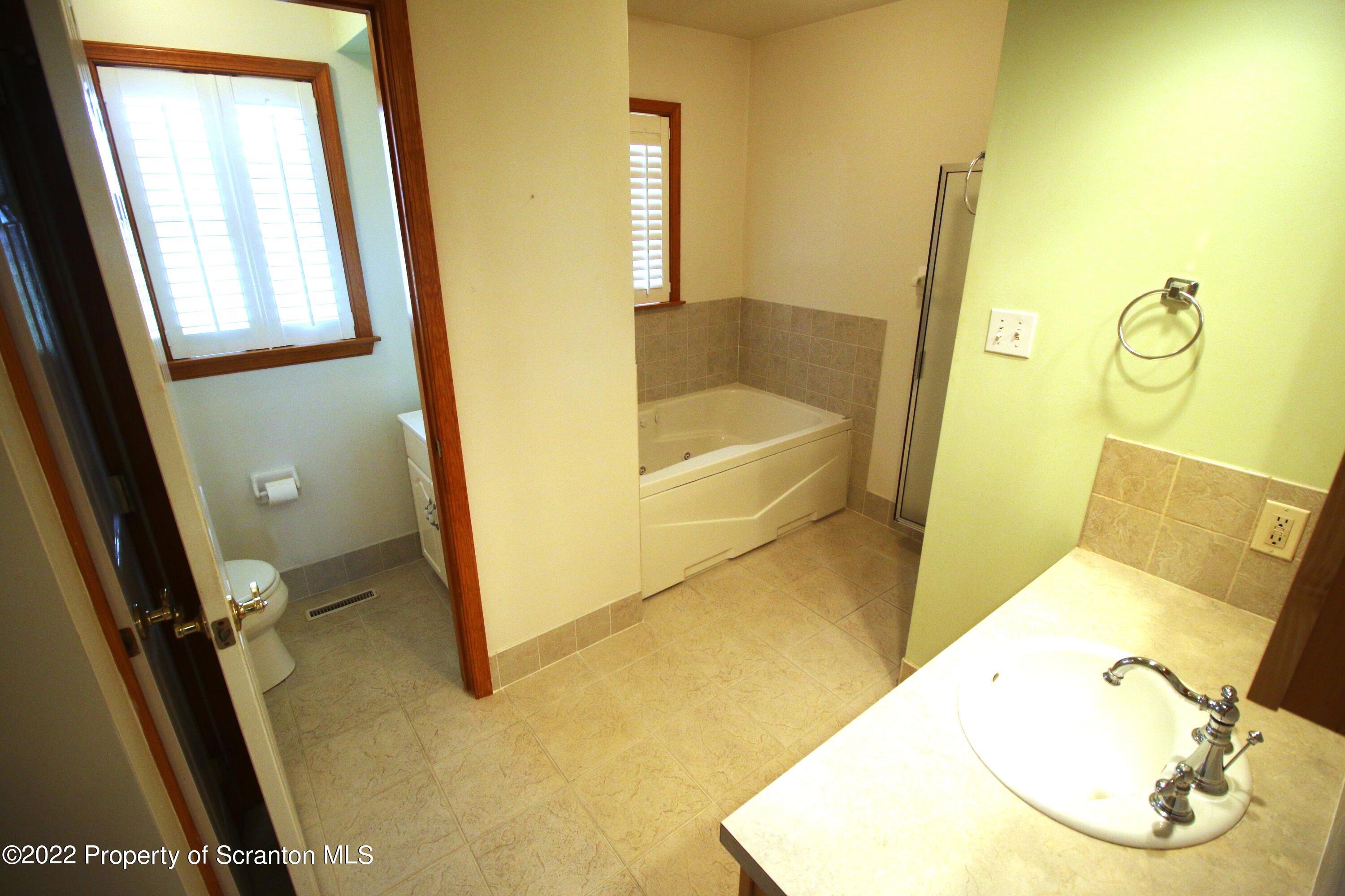 19 Wildernest Road Moscow, PA 18444 - Photo 20 of 38