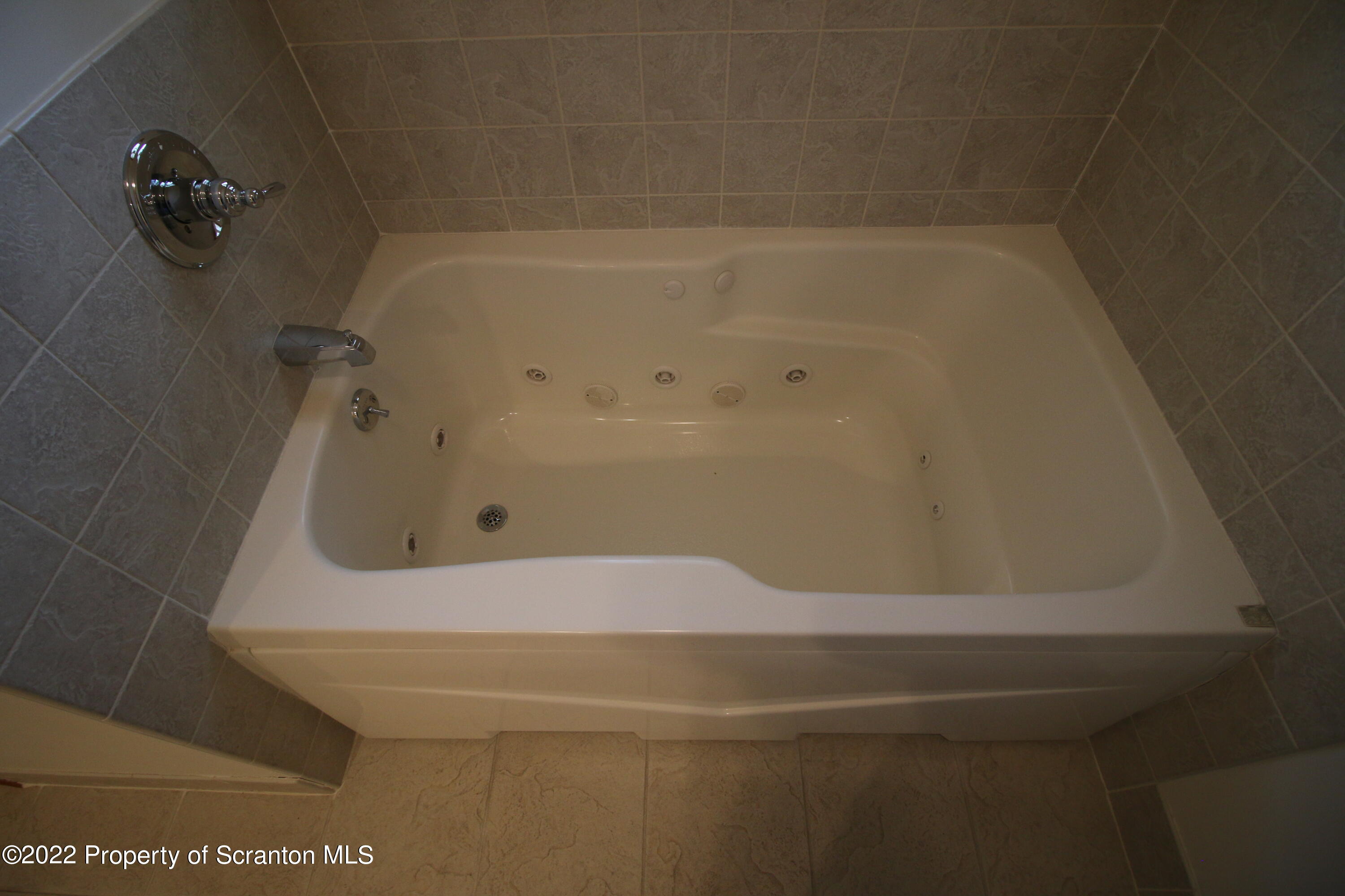 19 Wildernest Road Moscow, PA 18444 - Photo 21 of 38