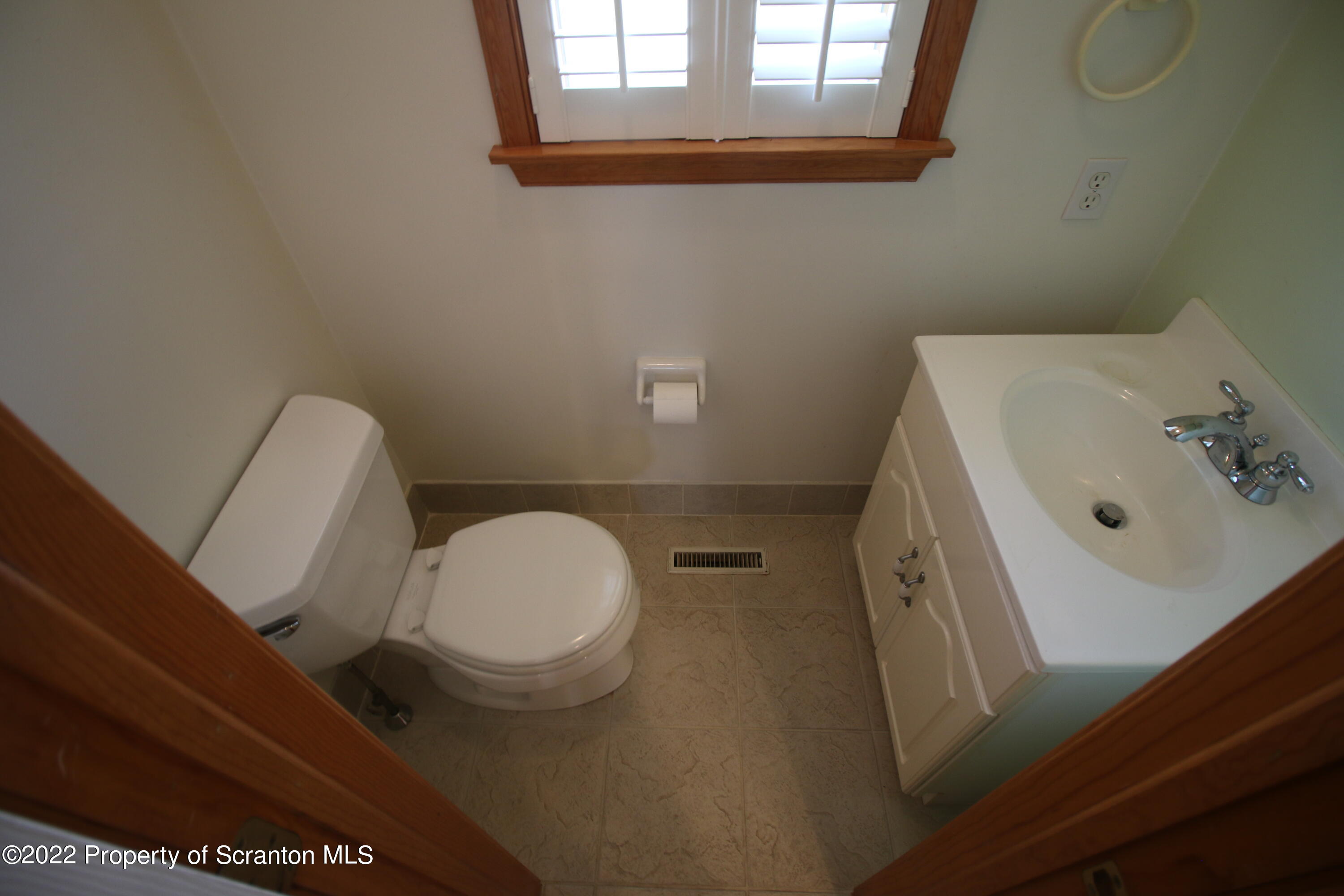 19 Wildernest Road Moscow, PA 18444 - Photo 23 of 38