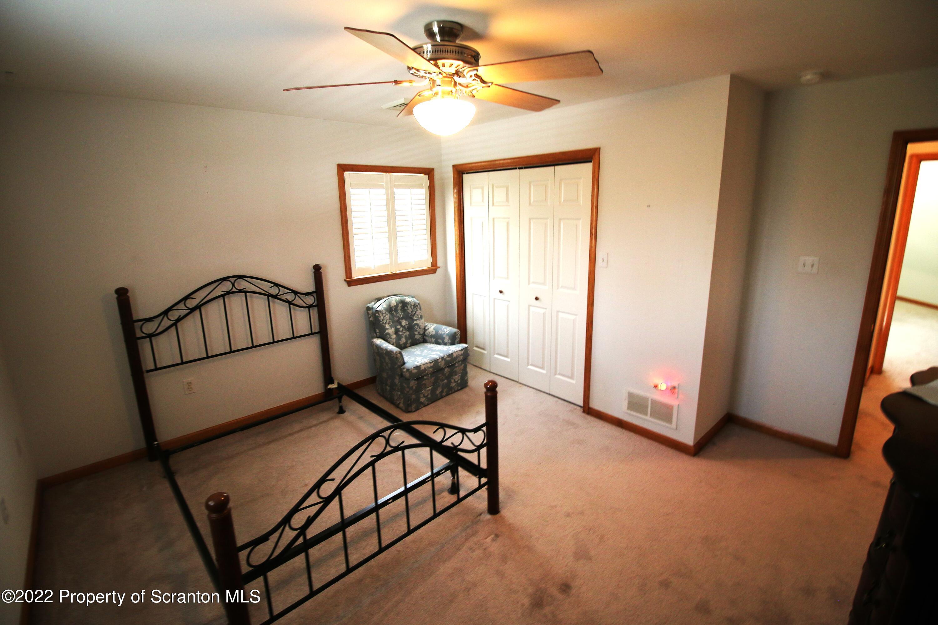 19 Wildernest Road Moscow, PA 18444 - Photo 25 of 38