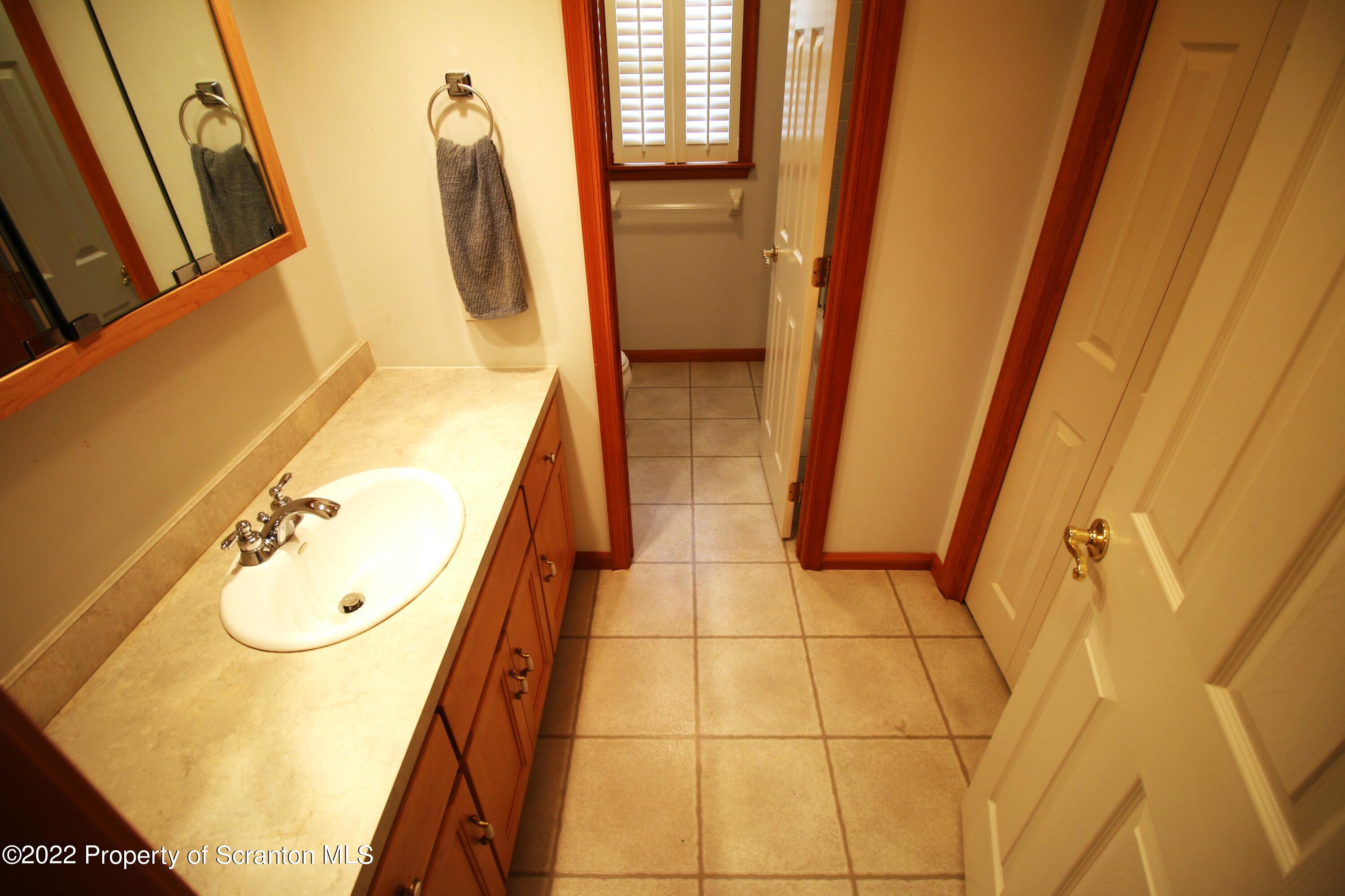19 Wildernest Road Moscow, PA 18444 - Photo 26 of 38