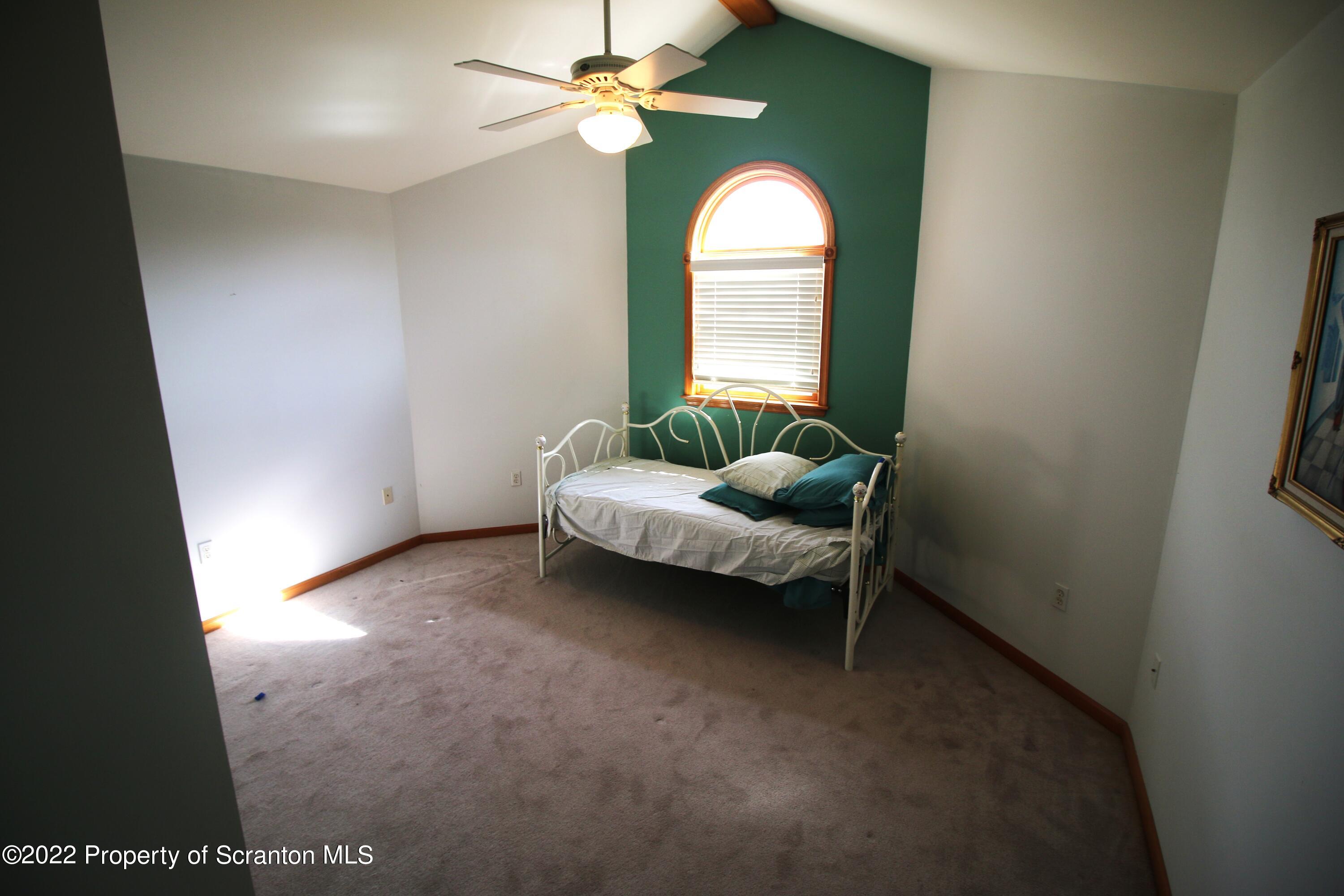 19 Wildernest Road Moscow, PA 18444 - Photo 29 of 38