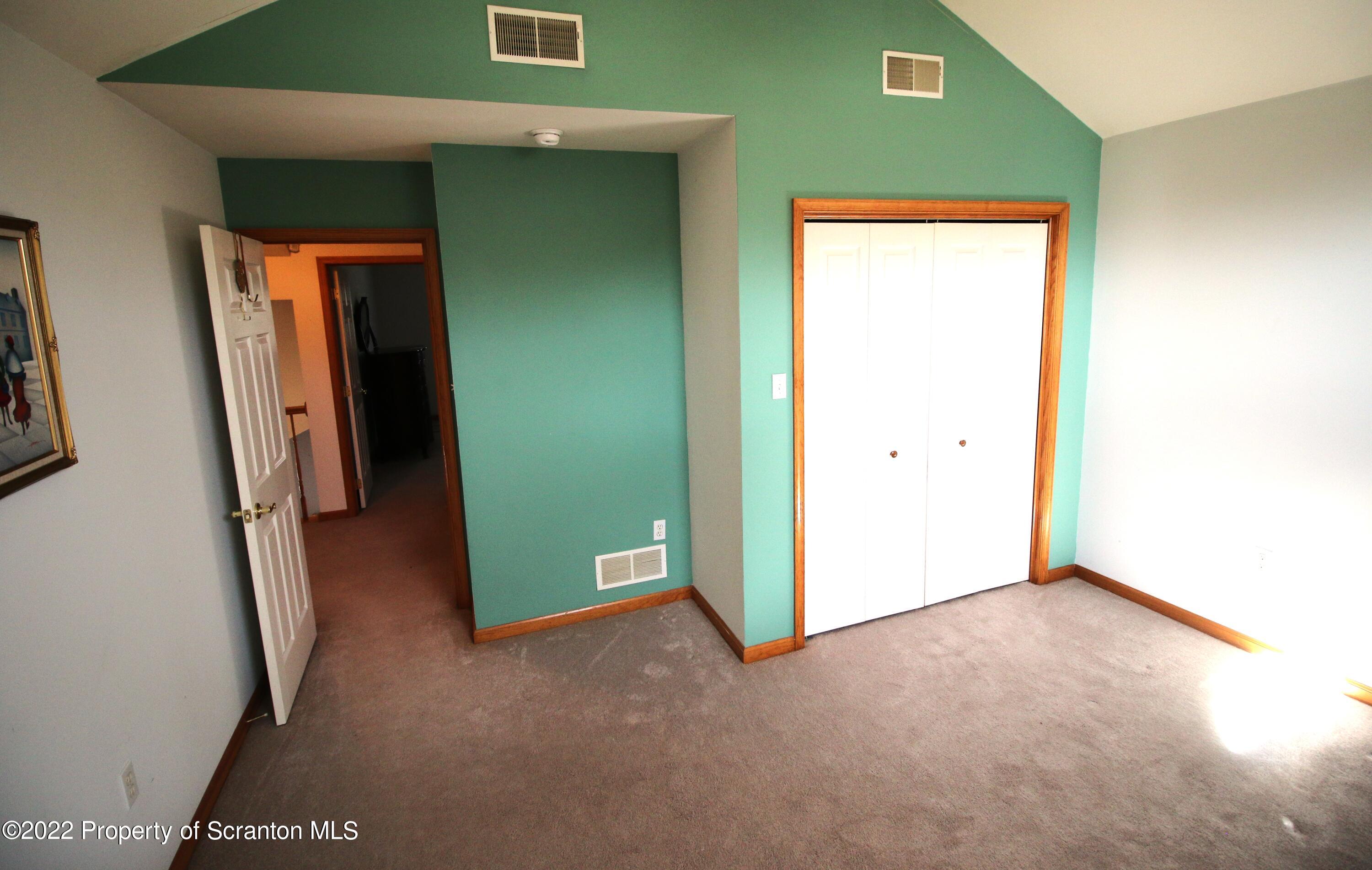 19 Wildernest Road Moscow, PA 18444 - Photo 30 of 38