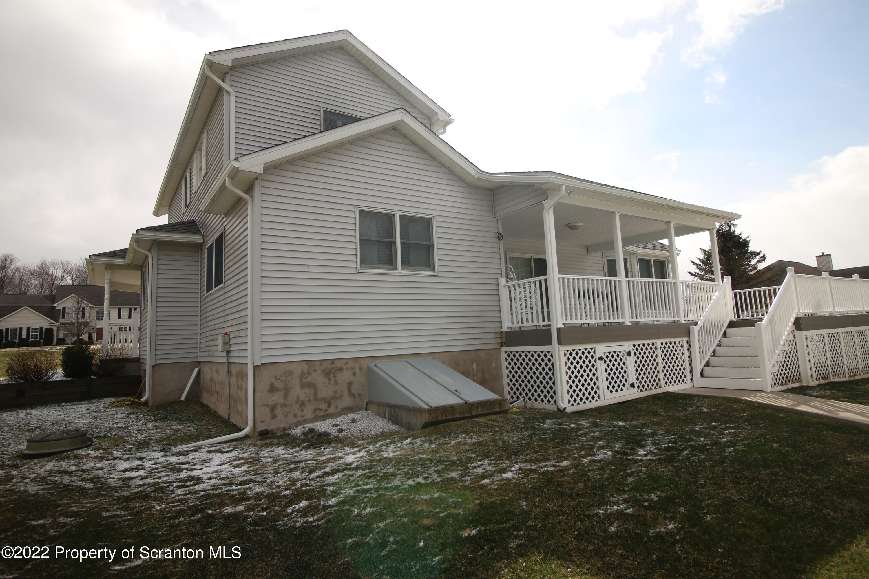 19 Wildernest Road Moscow, PA 18444 - Photo 3 of 38
