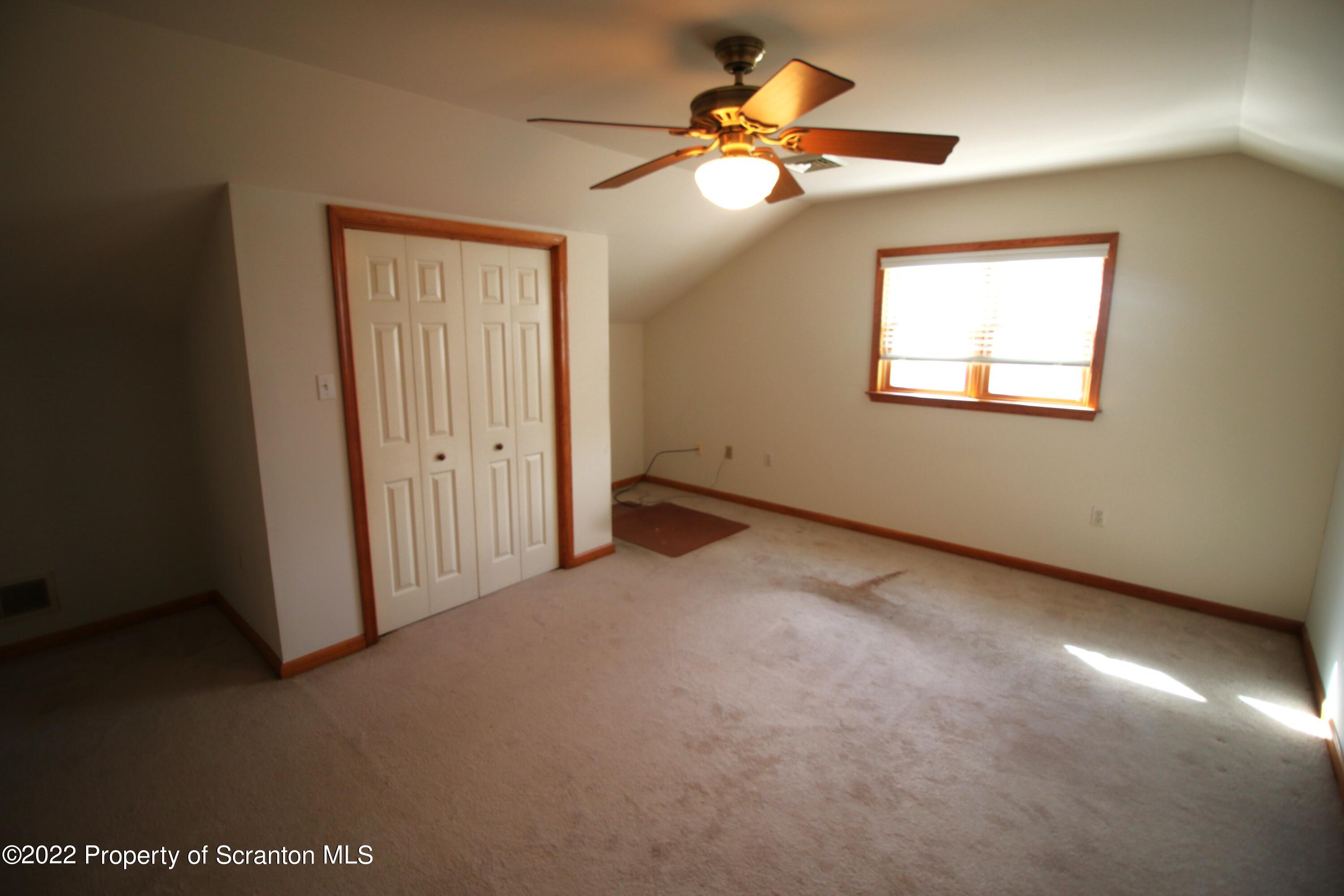 19 Wildernest Road Moscow, PA 18444 - Photo 32 of 38