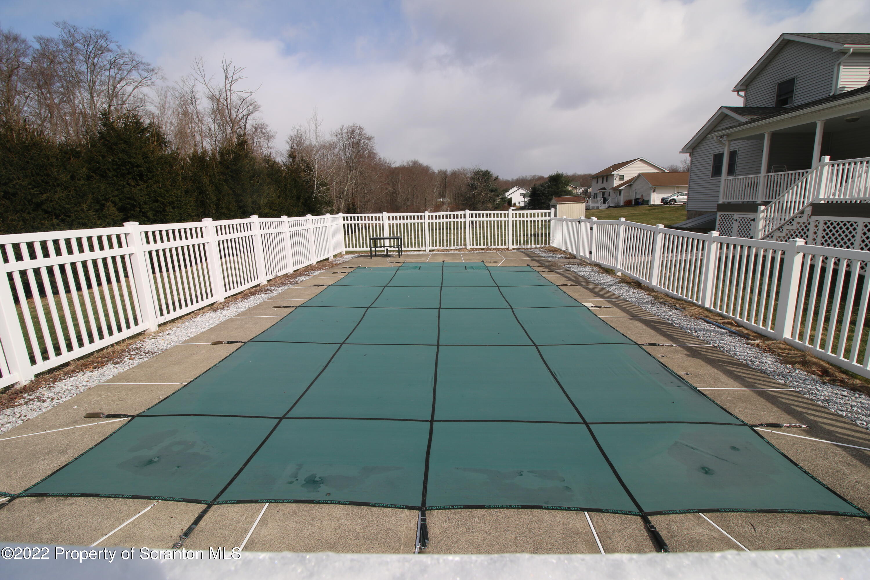 19 Wildernest Road Moscow, PA 18444 - Photo 4 of 38