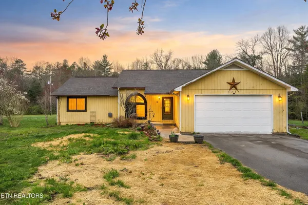 $439,900 | 1334 Niggs Creek Road, Oneida, TN 37841