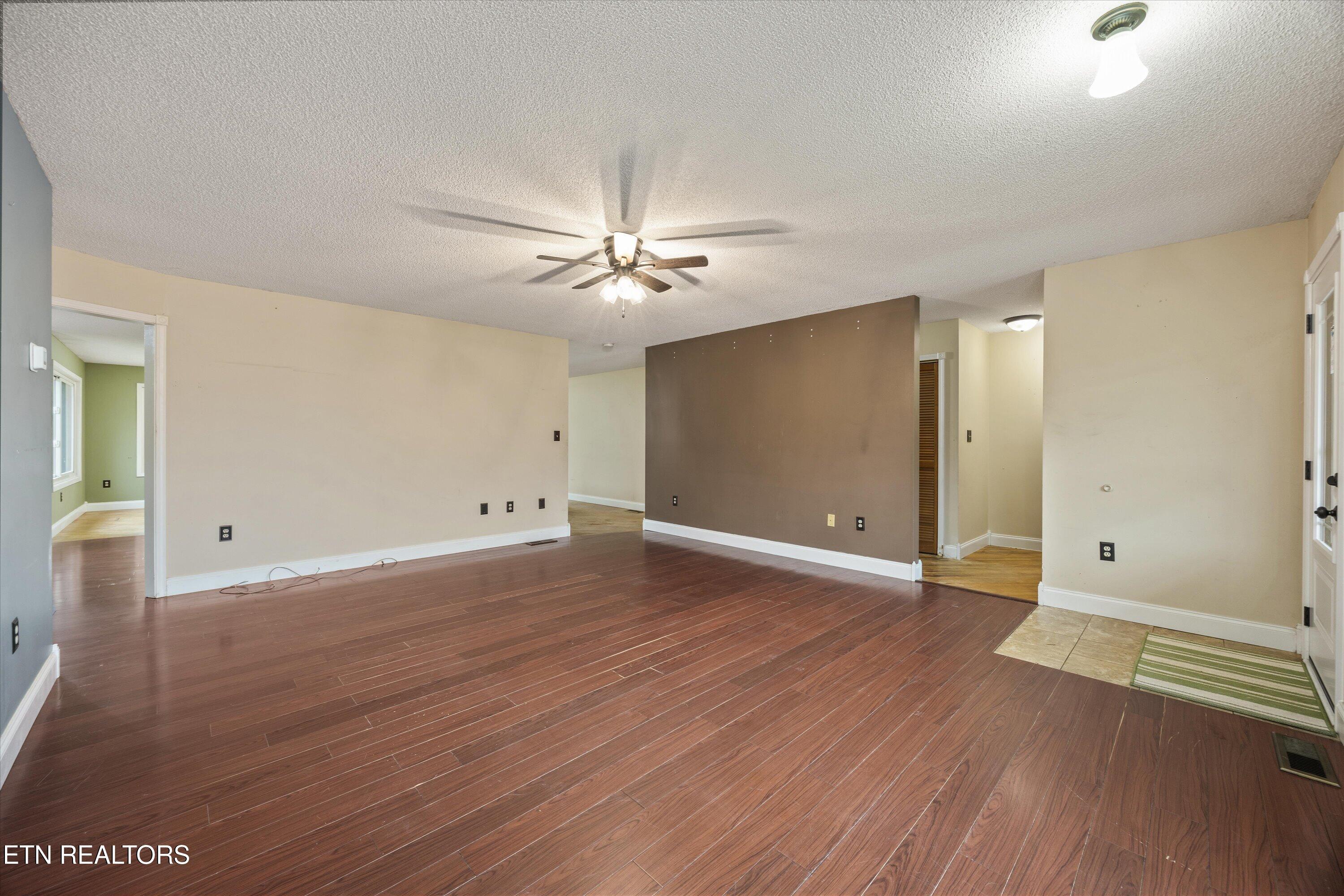 1334 Niggs Creek Road Oneida, TN 37841 - Photo 7 of 59 08-1334 Niggs Creek Rd12