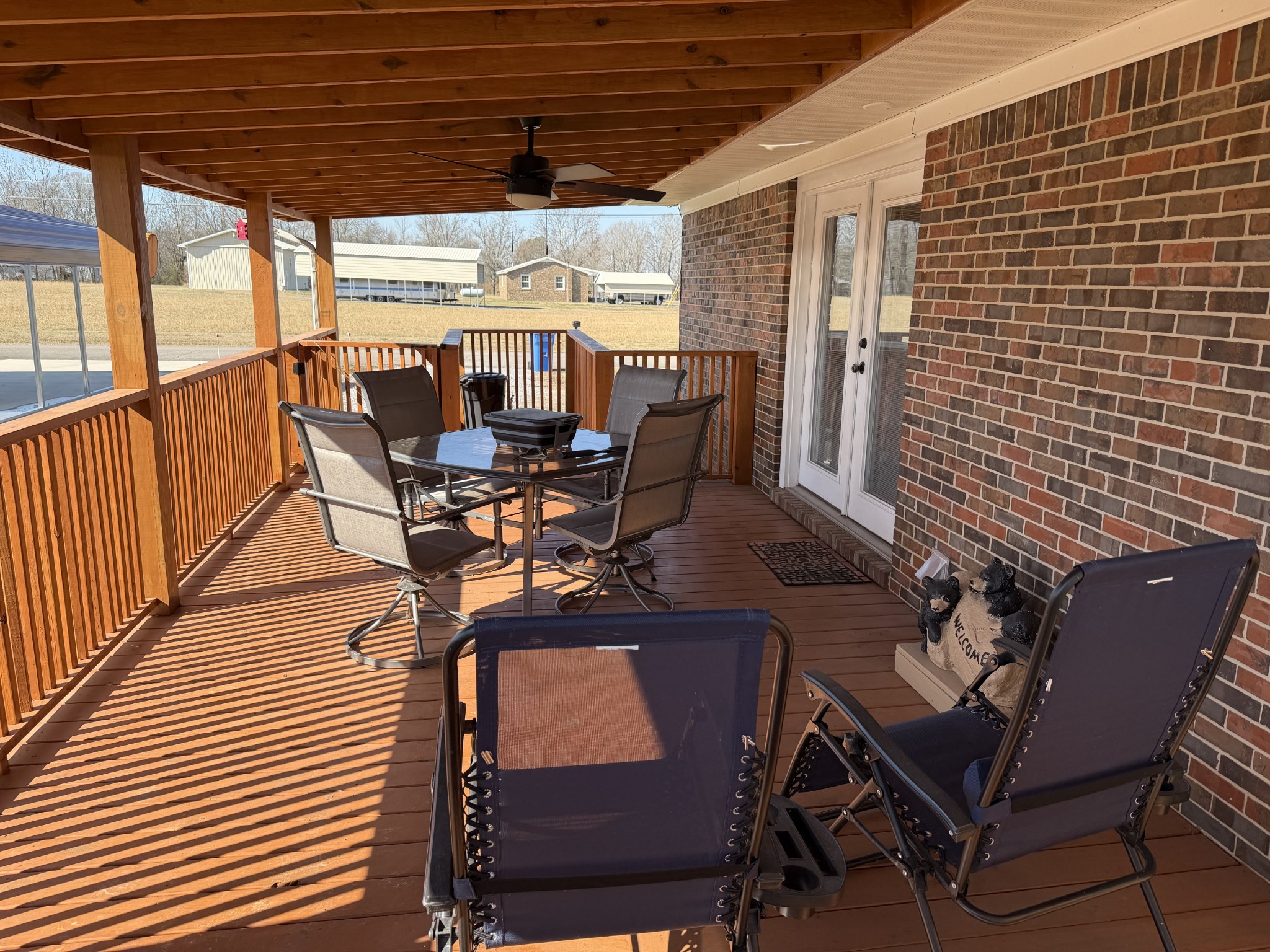8 Mattox Road Lawrenceburg, TN 38464 - Photo 29 of 38 a view of a patio with table and chairs
