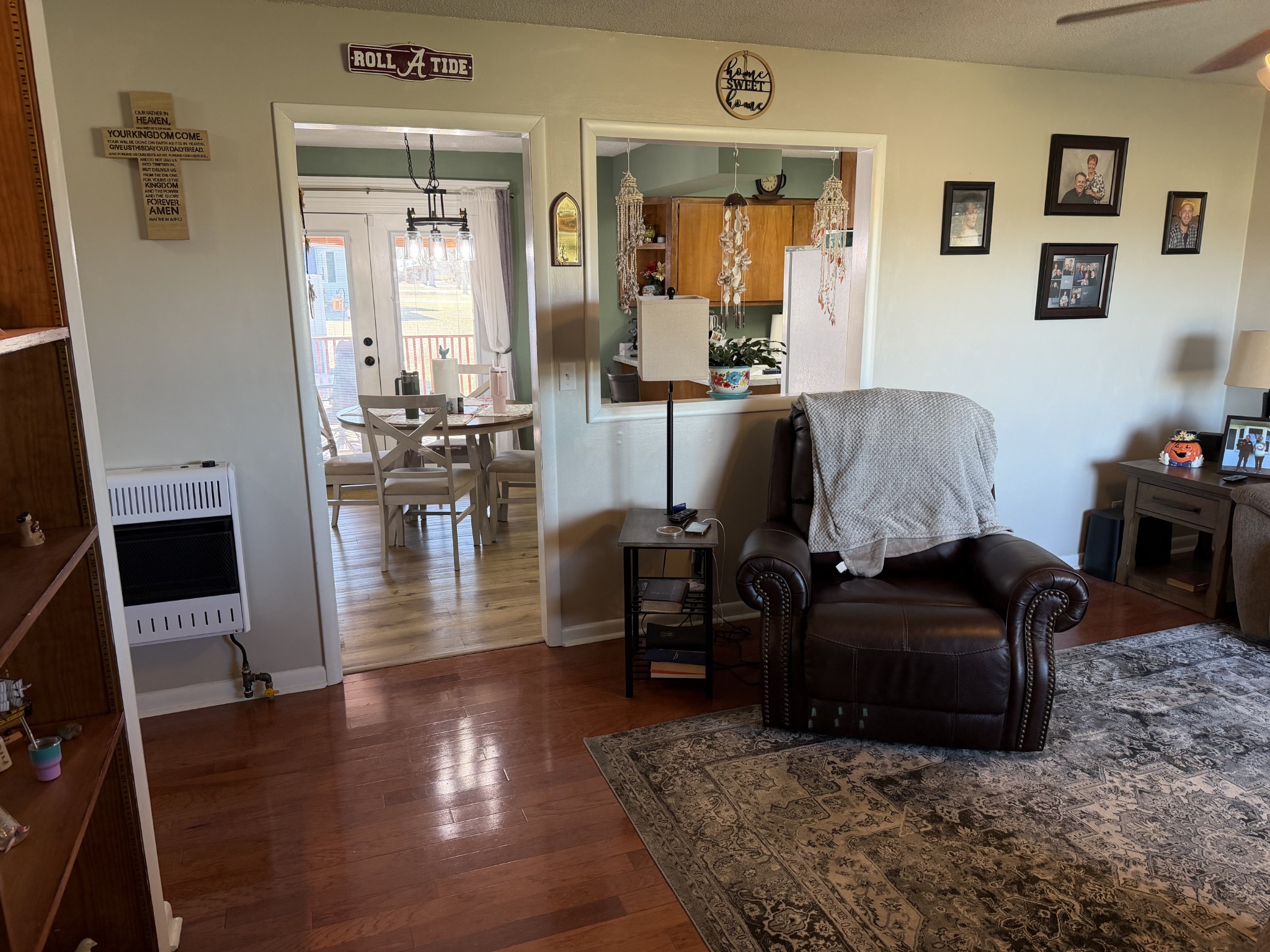 8 Mattox Road Lawrenceburg, TN 38464 - Photo 7 of 38 a living room with furniture a flat tv screen and a table