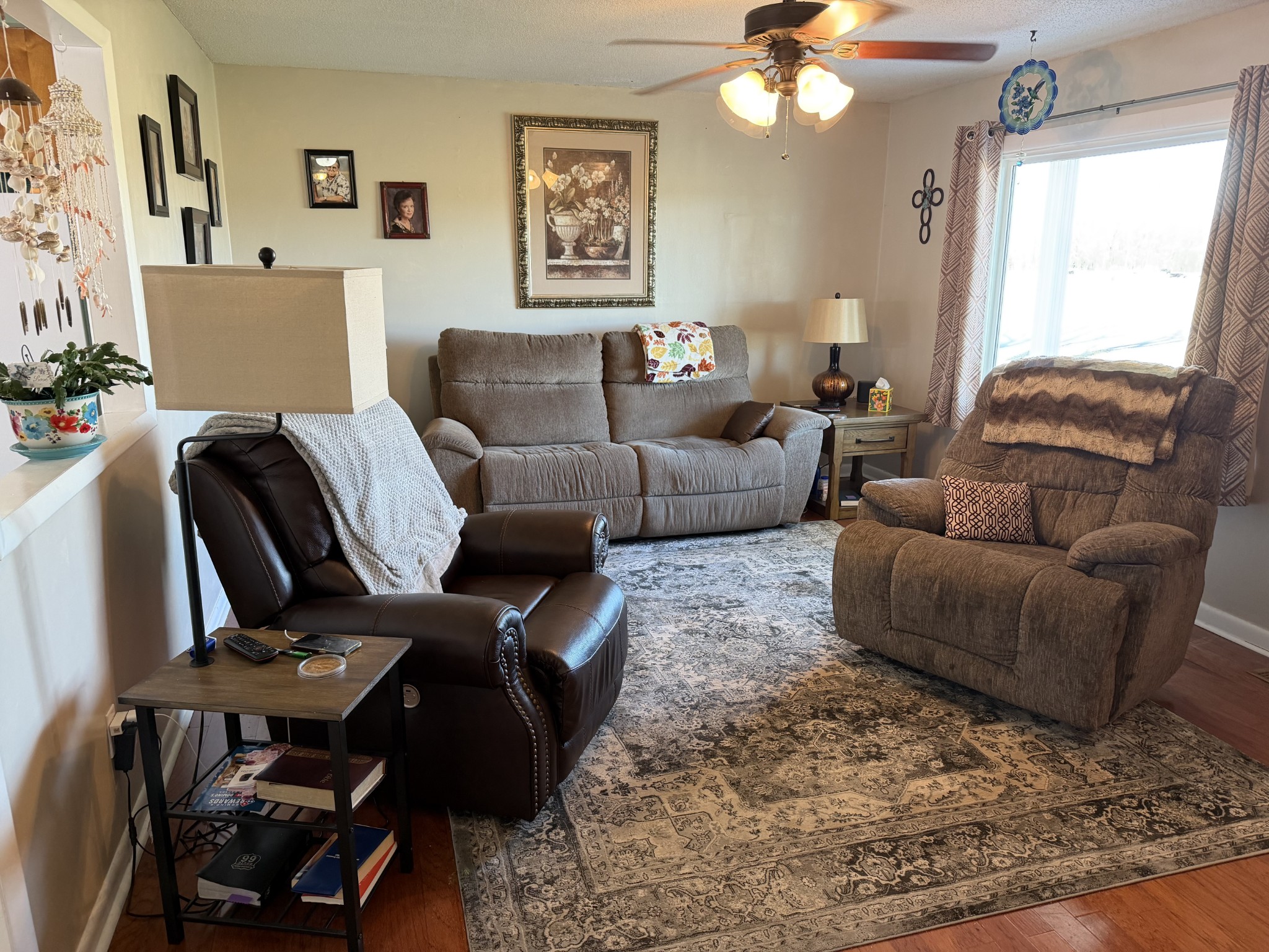 8 Mattox Road Lawrenceburg, TN 38464 - Photo 8 of 38 a living room with furniture and a couch