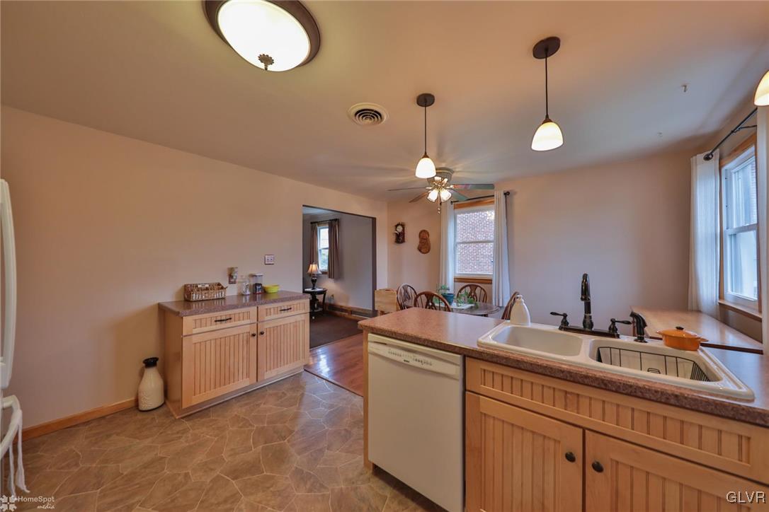 107 Roth Avenue Hellertown, PA 18055 - Photo 9 of 25 Gallery Image 9