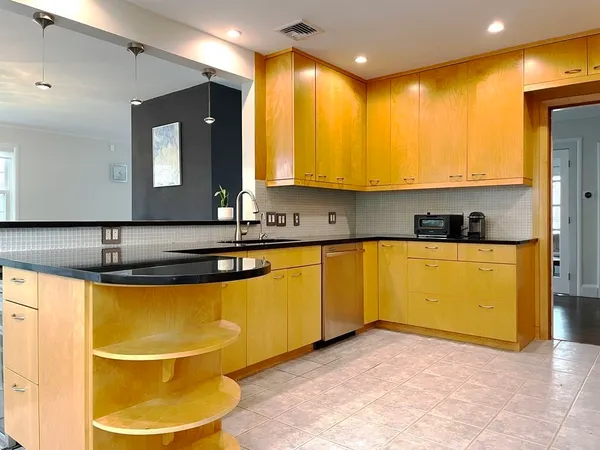 $7,500 | 44 Rolling Lane, Newton, MA 02467