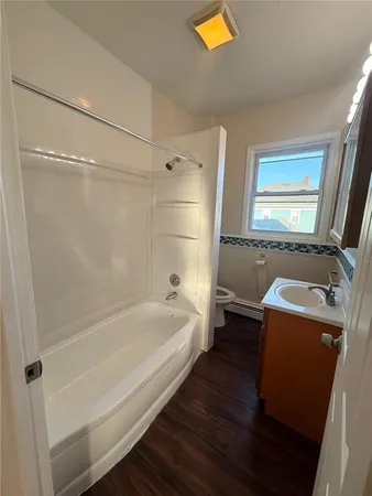 $2,195 | 212 East Street, Pawtucket, RI 02860