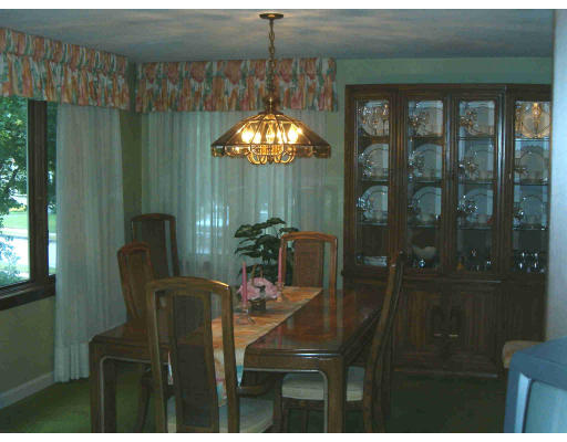 24 Thomas Road Lynnfield, MA 01940 - Photo 3 of 5 Gallery Image 3