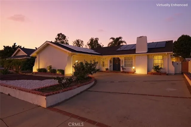 $829,900 | 27828 Parkvale Drive, Saugus, CA 91350