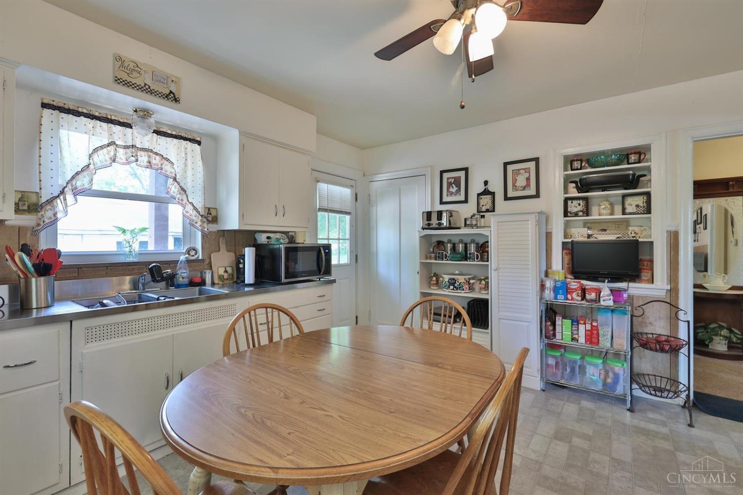 2336 Banning Road Cincinnati, OH 45239 - Photo 9 of 21 Gallery Image 9