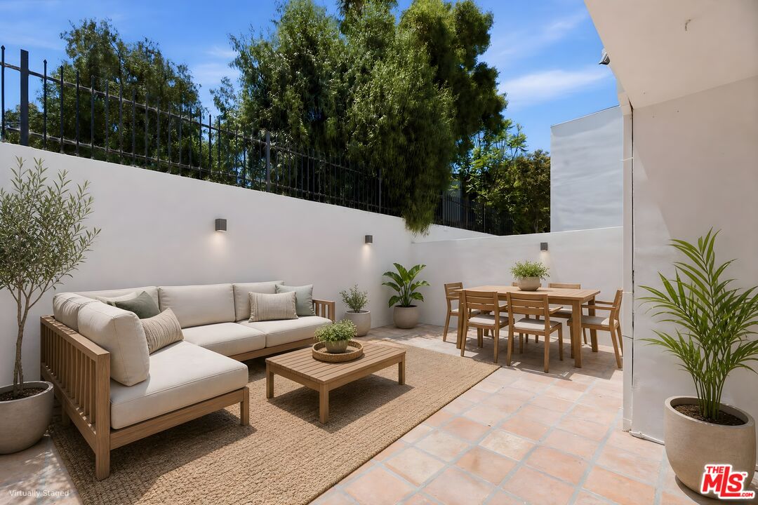 29221 Heathercliff Road, Unit 9 Malibu, CA 90265 - Photo 7 of 35