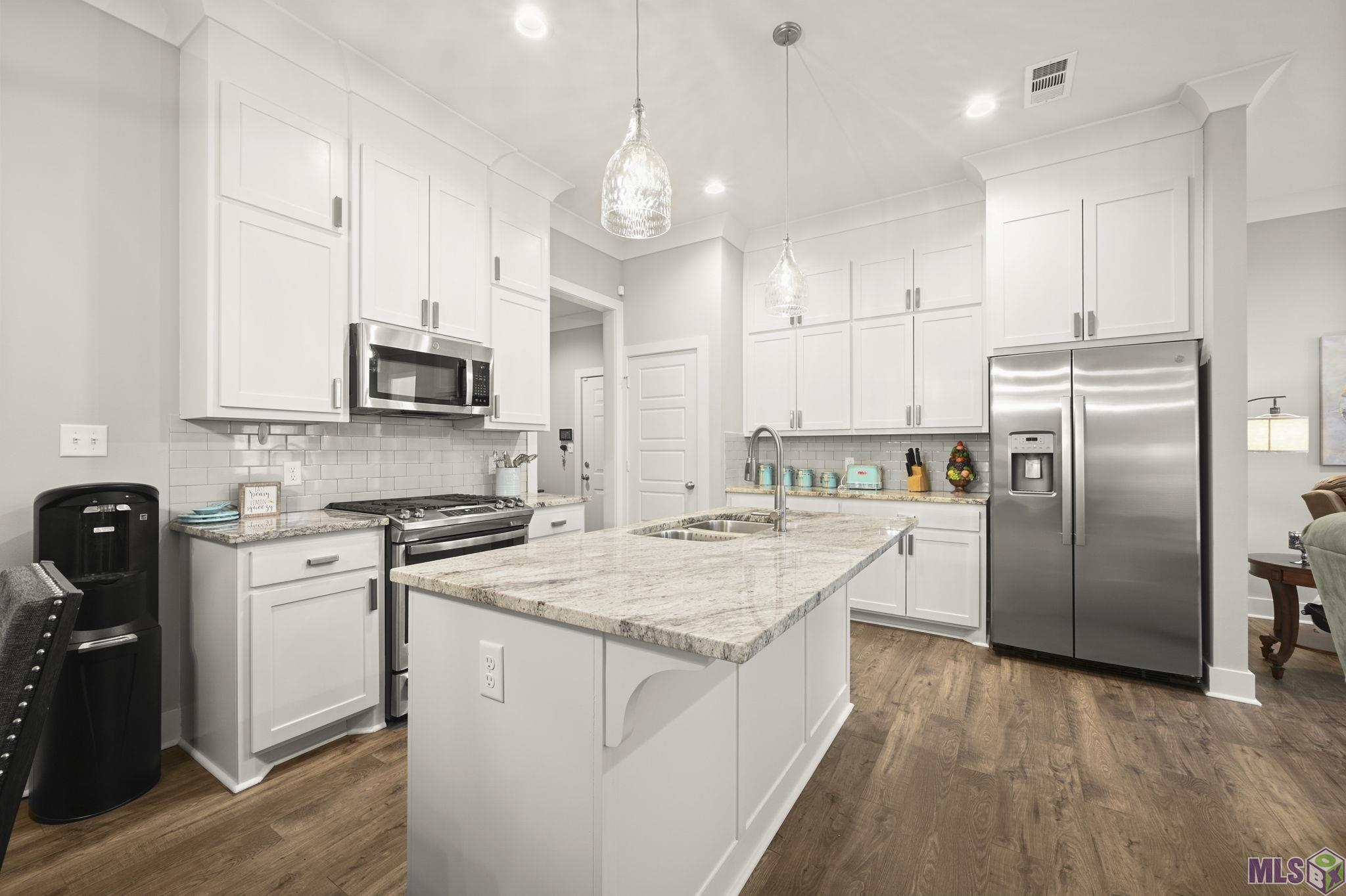 15537 Fields Creek Avenue Baton Rouge, LA 70816 - Photo 8 of 21