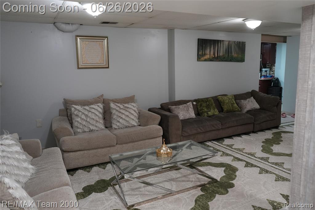 6426 Chase Road Dearborn, MI 48126 - Photo 27 of 35