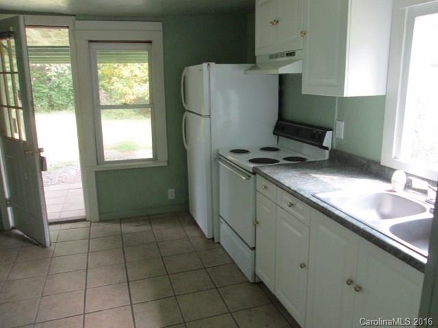 257 Upper Shut In Road Hot Springs, NC 28743 - Photo 11 of 24 Gallery Image 11
