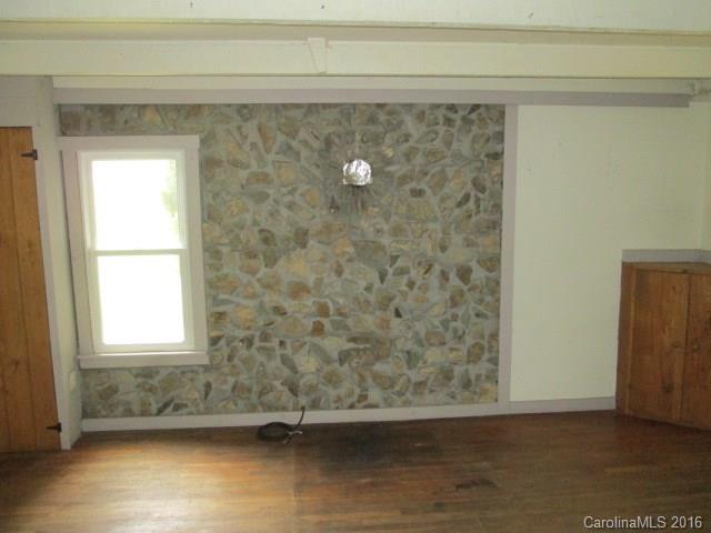 257 Upper Shut In Road Hot Springs, NC 28743 - Photo 13 of 24 Gallery Image 13