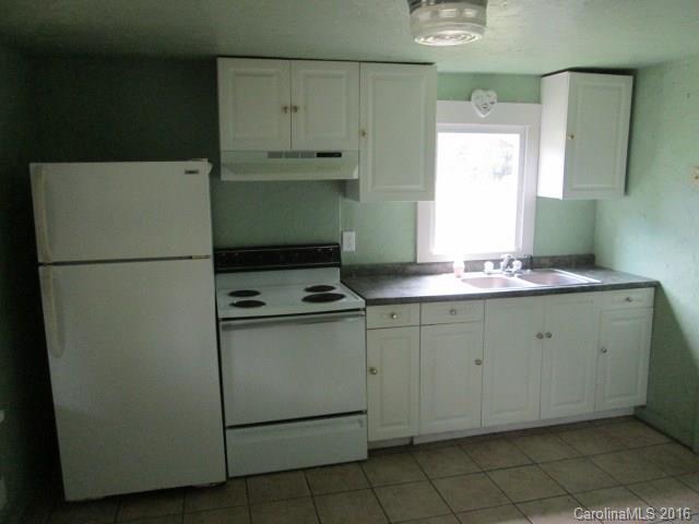 257 Upper Shut In Road Hot Springs, NC 28743 - Photo 8 of 24 Gallery Image 8