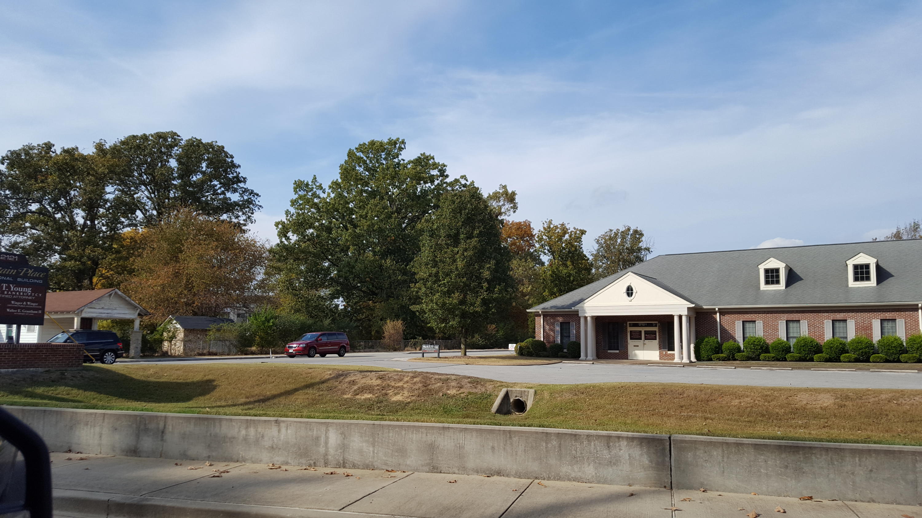 2122 Hamill Road Hixson, TN 37343 - Photo 9 of 18 2016-10-26 15.20.18