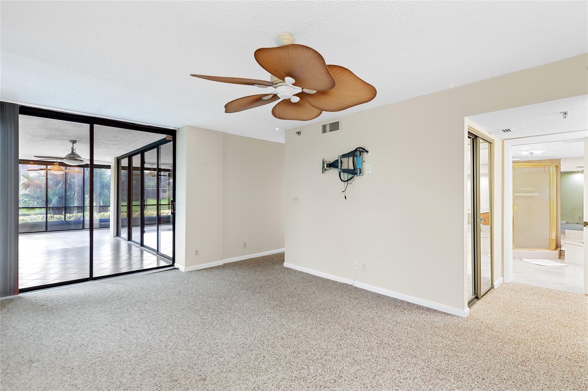 7580 Regency Lakes Drive, Unit 101 Boca Raton, FL 33433 - Photo 5 of 35 W/ensuite, large walk-in closet, & views