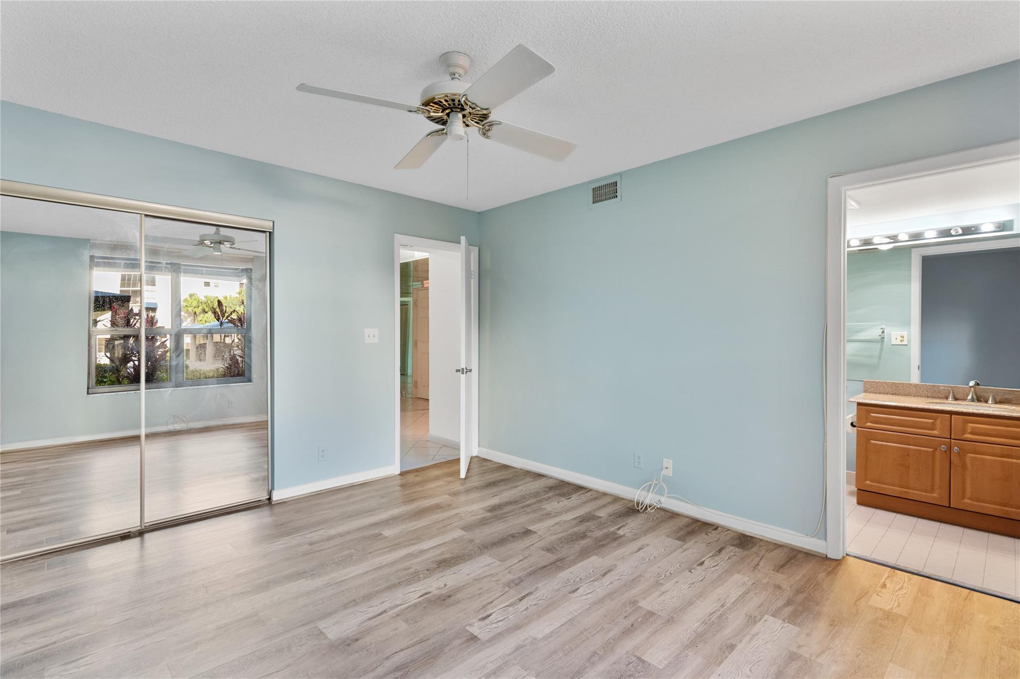 7580 Regency Lakes Drive, Unit 101 Boca Raton, FL 33433 - Photo 7 of 35 2nd Bedroom w/ensuite