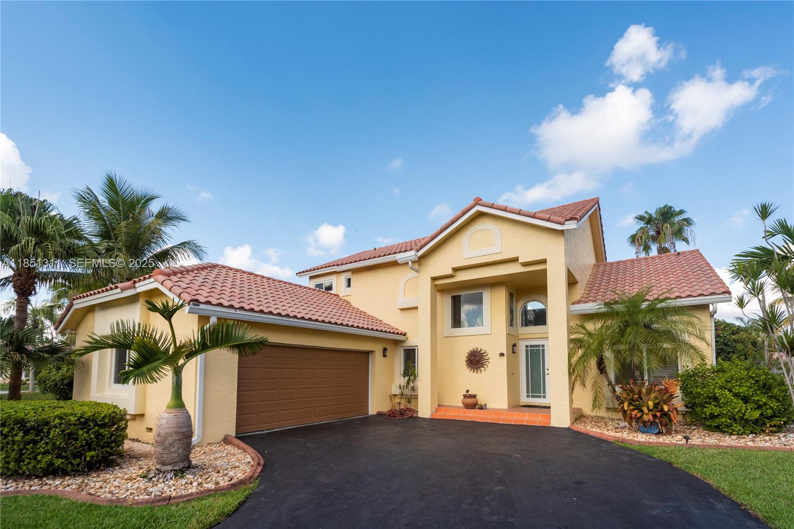 1075 San Luis Rey Weston, FL 33326 - Photo 1 of 35