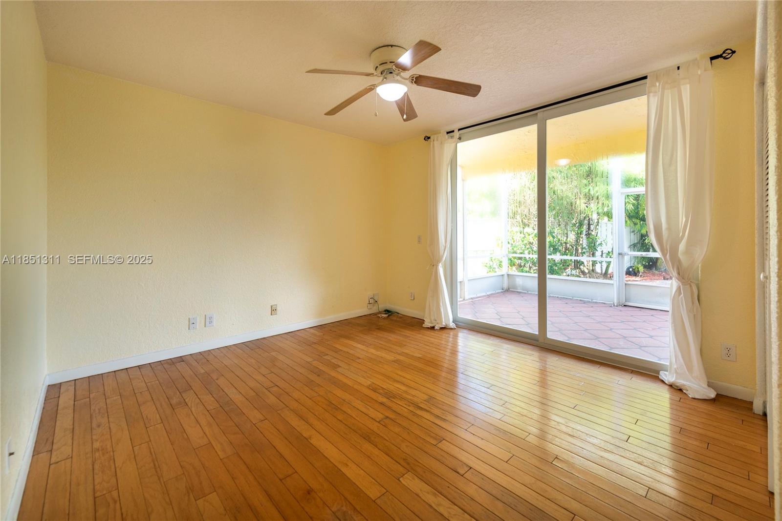 1075 San Luis Rey Weston, FL 33326 - Photo 17 of 35