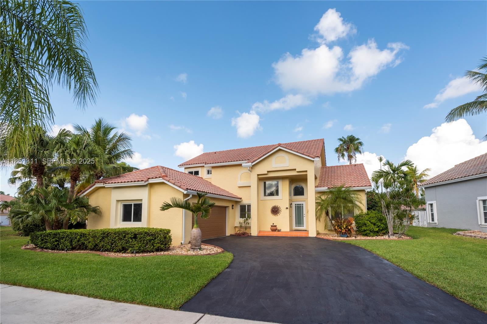 1075 San Luis Rey Weston, FL 33326 - Photo 2 of 35
