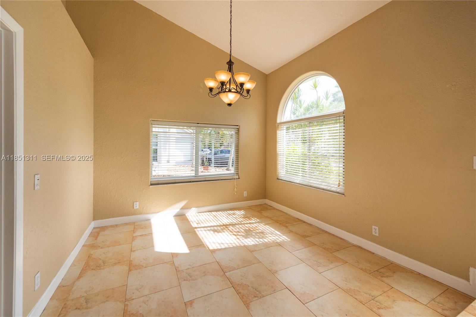 1075 San Luis Rey Weston, FL 33326 - Photo 22 of 35