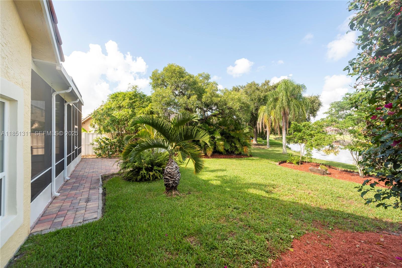 1075 San Luis Rey Weston, FL 33326 - Photo 27 of 35