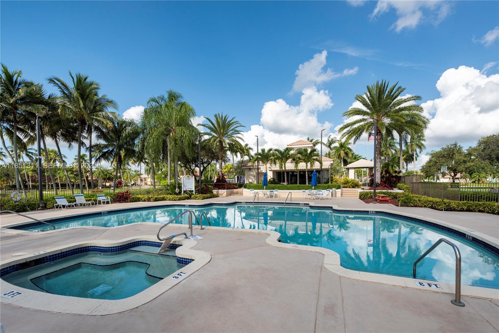 1075 San Luis Rey Weston, FL 33326 - Photo 32 of 35