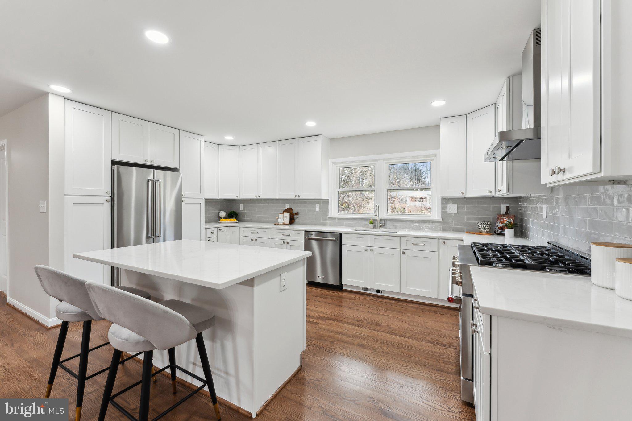 2109 Carrhill Road Vienna, VA 22181 - Photo 17 of 58 Brand New Kitchen