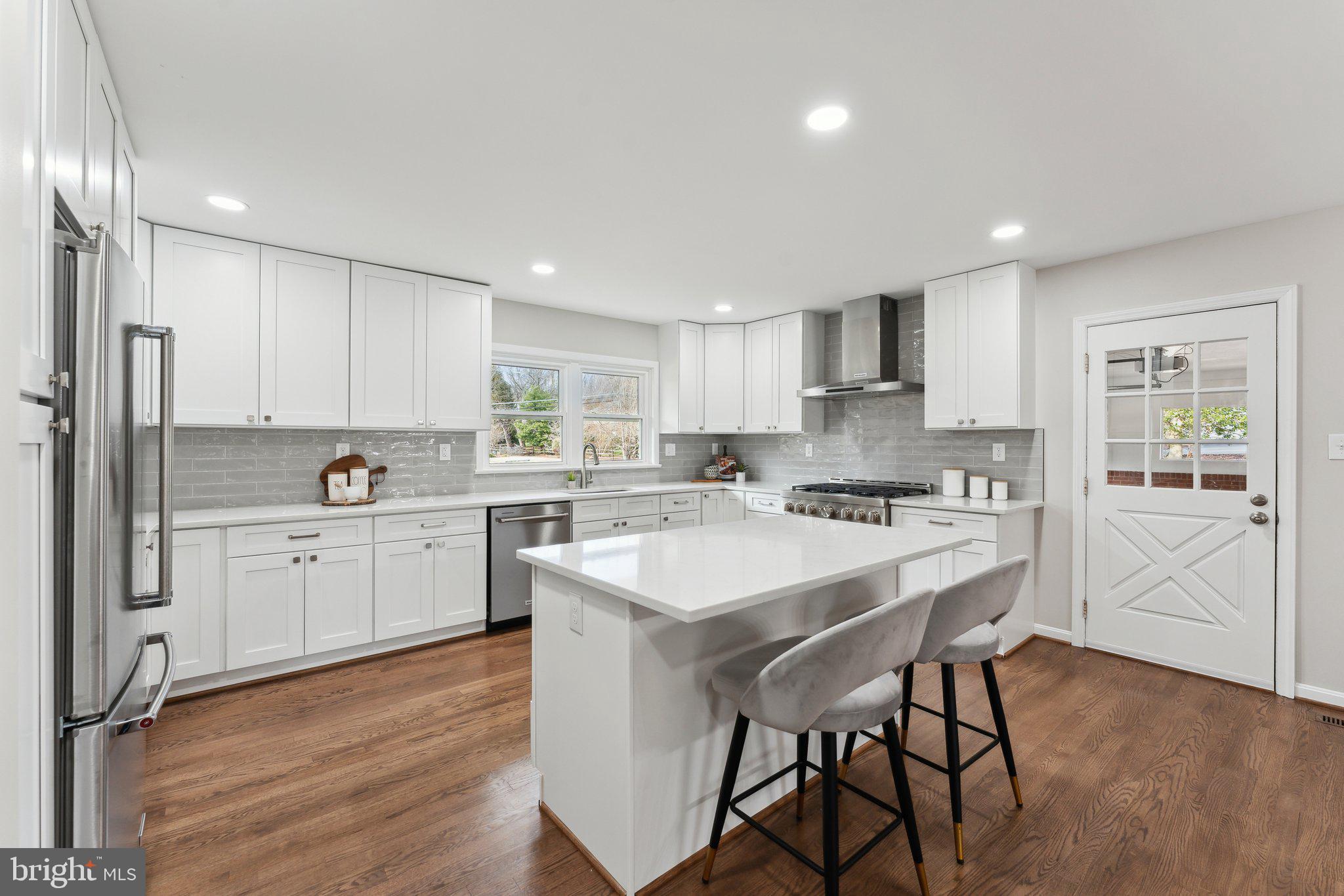 2109 Carrhill Road Vienna, VA 22181 - Photo 19 of 58 Gallery Image 19