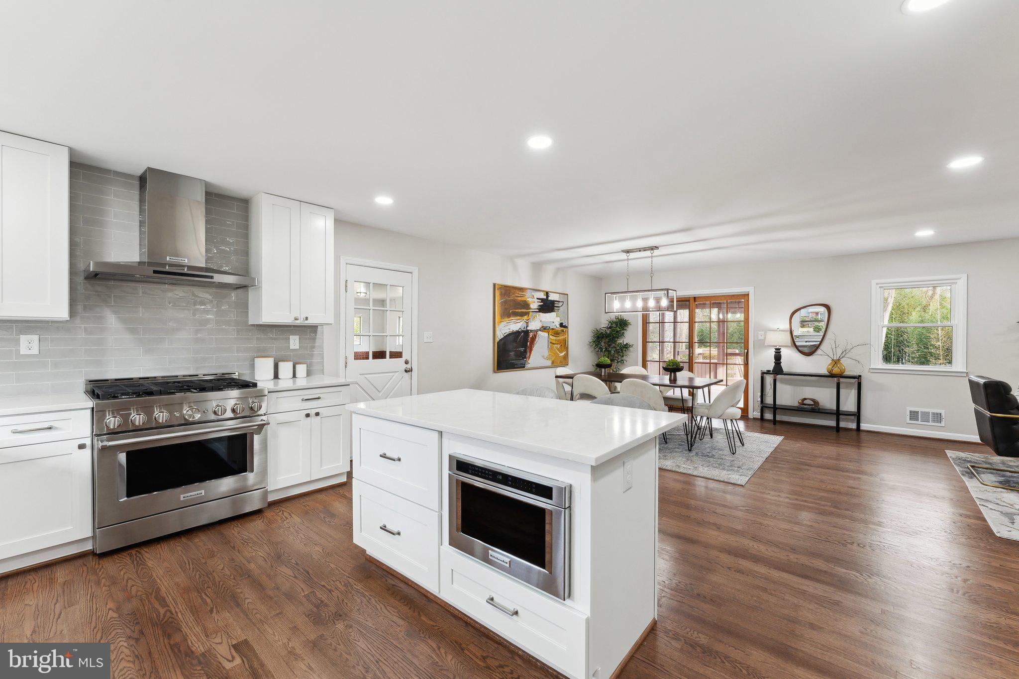 2109 Carrhill Road Vienna, VA 22181 - Photo 21 of 58 Gallery Image 21