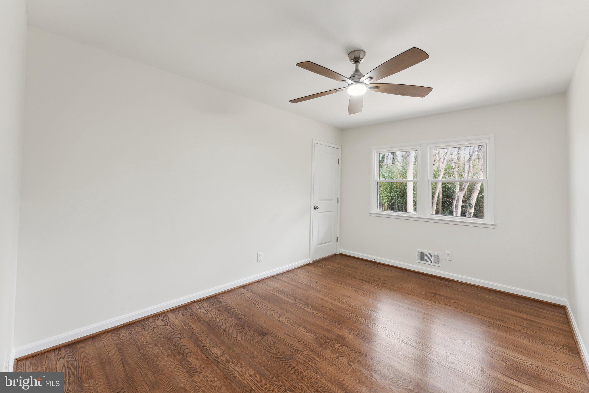 2109 Carrhill Road Vienna, VA 22181 - Photo 32 of 58 Gallery Image 32